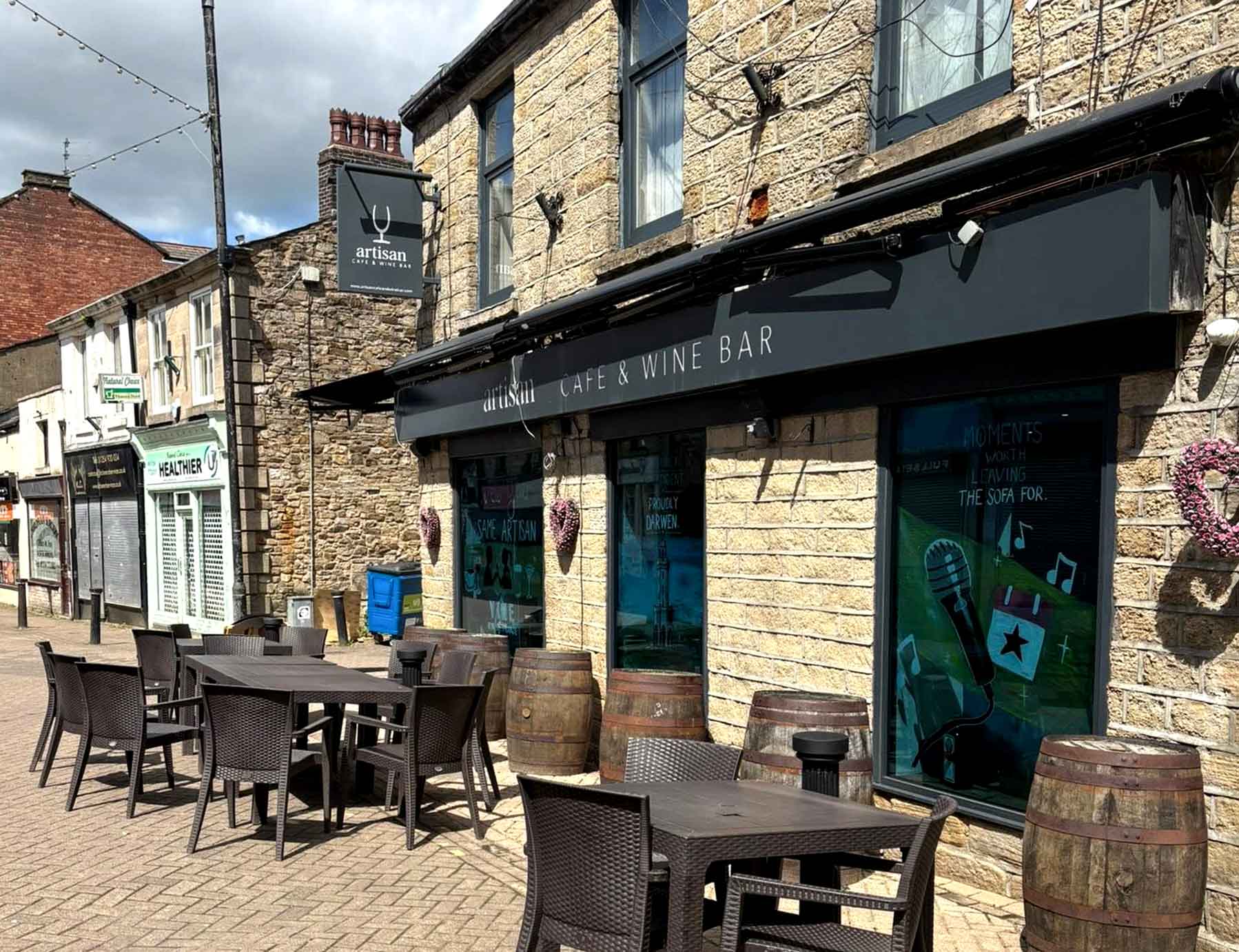 Artisan Café & Wine Bar