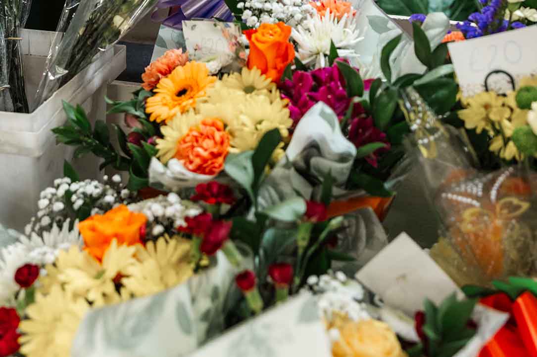 Flowers, Gifts & Home